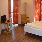 Hotel M68 2*