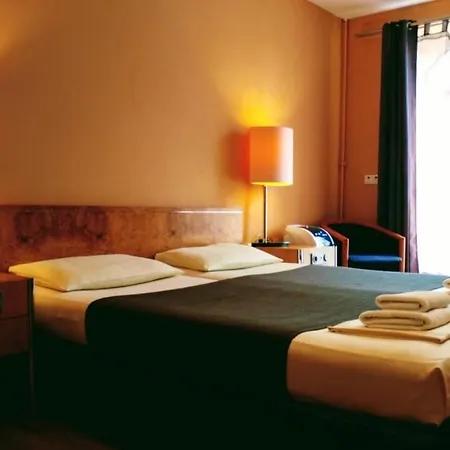 M68 ホテル ベルリン