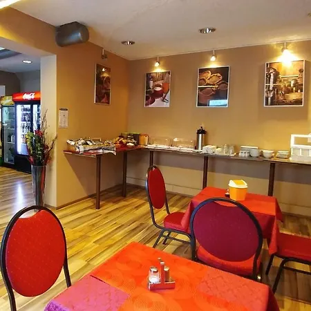 Hotel M68 2*