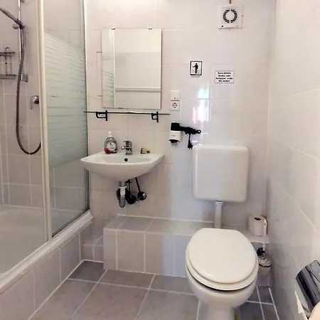 M68 Hotel 2*